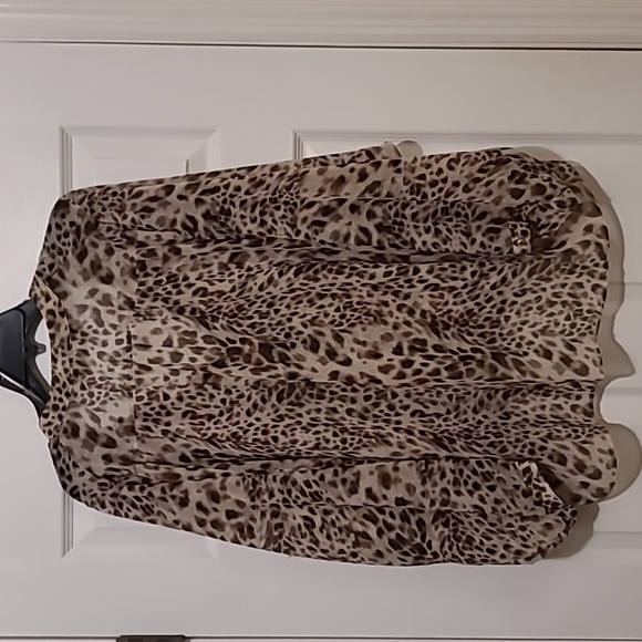 Nwot Zara Semi Sheer Leopard Blouse 🐆 - Picture 3 of 3
